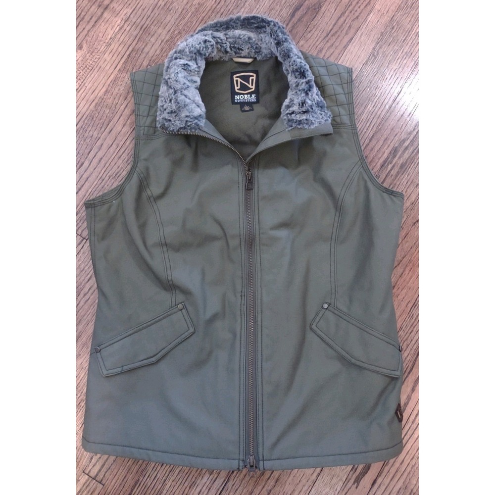 Noble Outfitters Canvas Ranch Vest NWOT Olive Green Faux Fur Collar‎ Equestrian